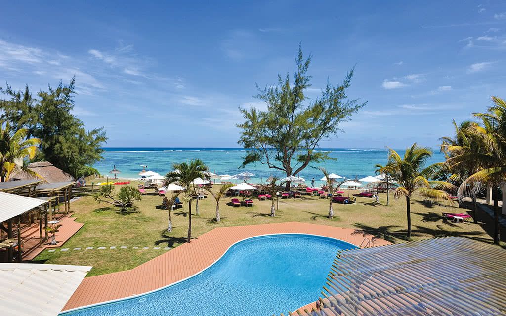 COMBINÉ 2 ILES : RÉUNION + ILE MAURICE Iloha Seaview Hotel + Silver Beach Hotel Mauritius 10 nuits 3 pas cher photo 1